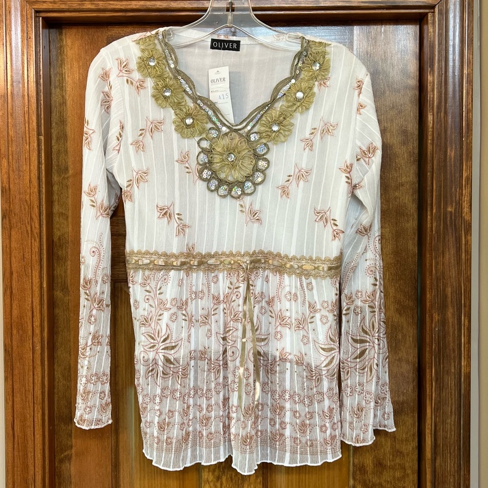 BOHO Blouse Floral‎ Embroidered Embellished NWT 💥SALE💥